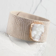 Whitewash Wood Ladder Decor